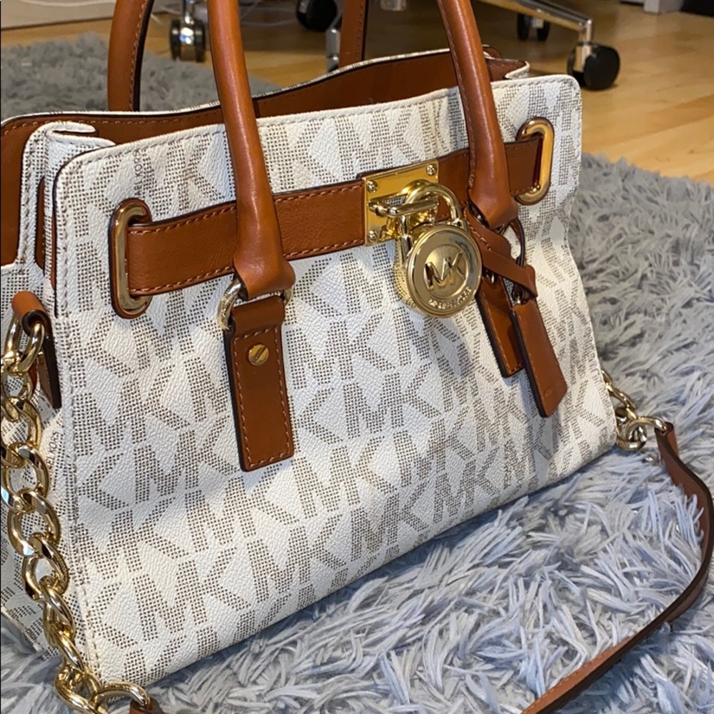 MICHAEL KORS HANDBAG